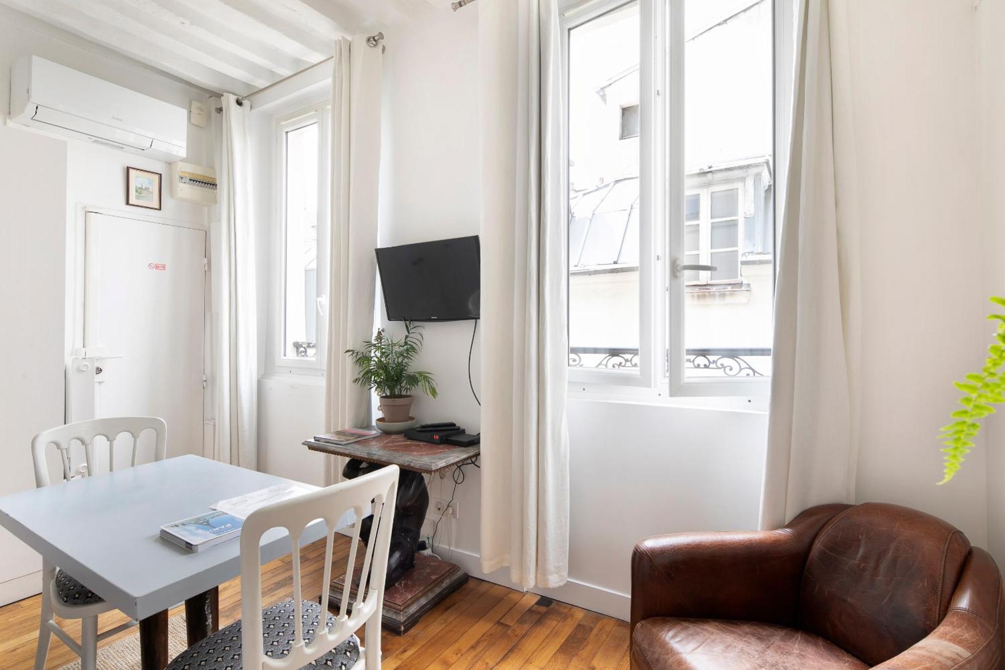 Appartement Vertus Paris Room photo